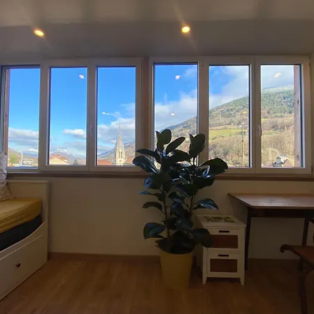 Grand T1 Familial, Videoprojecteur Et Superbe Vue ! *